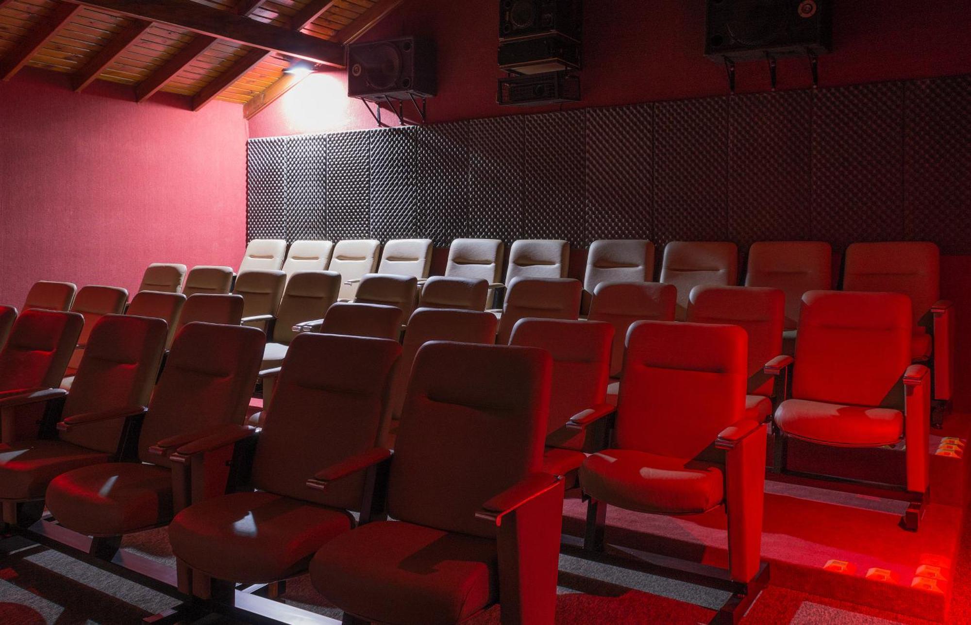 Hotel De Cine Las Golondrinas Villa Gesell Dış mekan fotoğraf