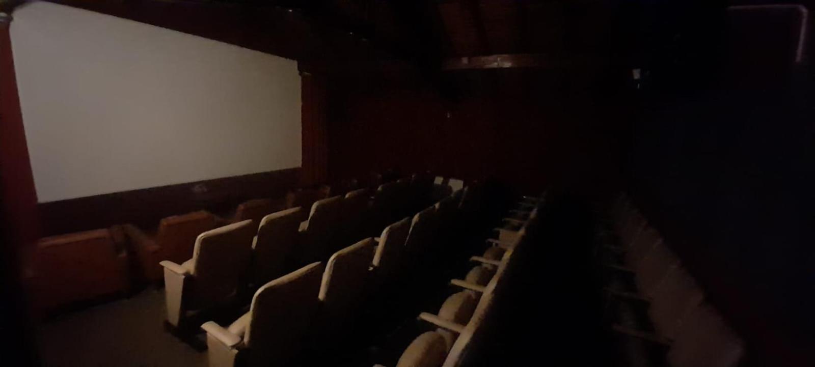 Hotel De Cine Las Golondrinas Villa Gesell Dış mekan fotoğraf