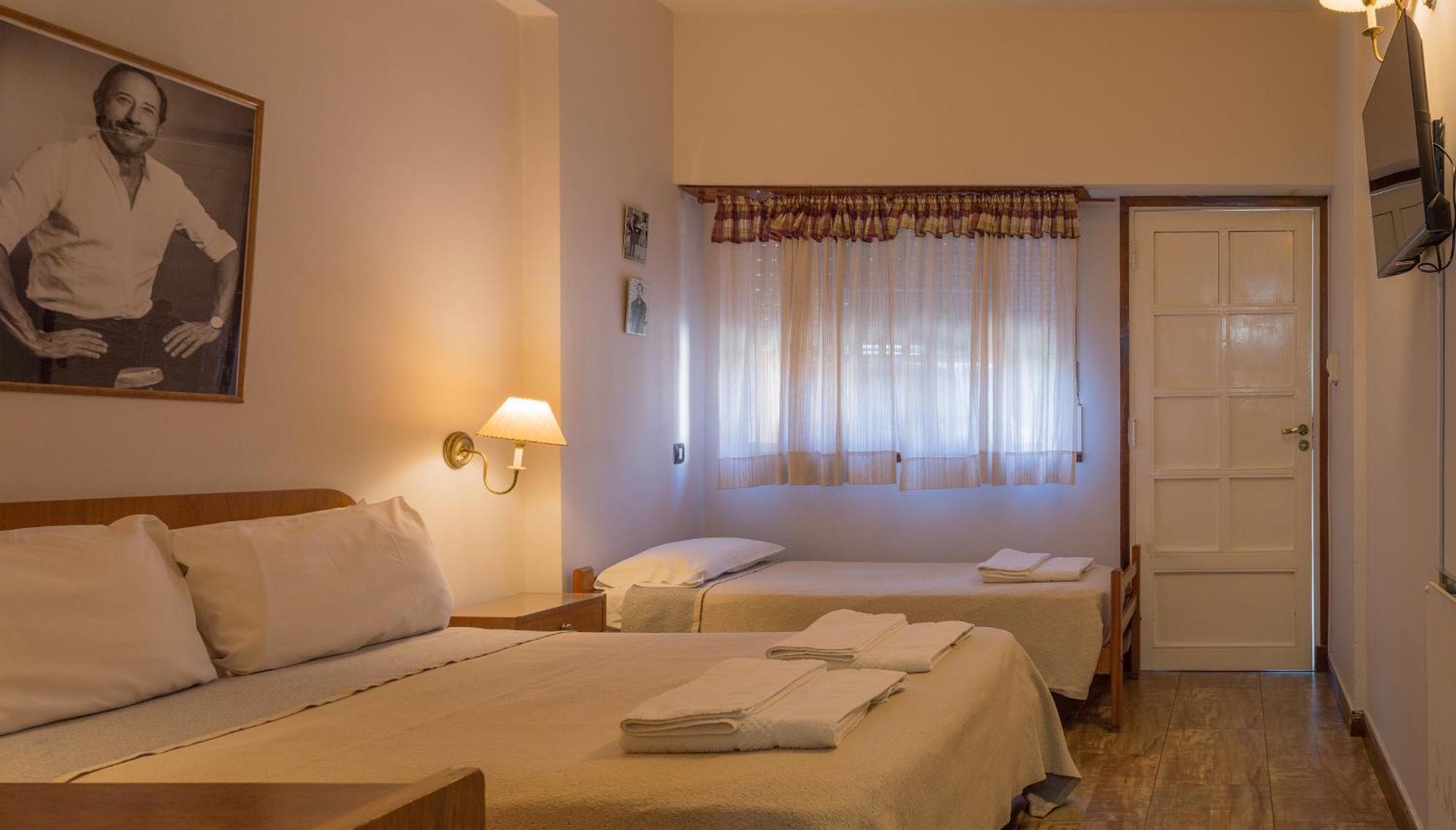Hotel De Cine Las Golondrinas Villa Gesell Dış mekan fotoğraf