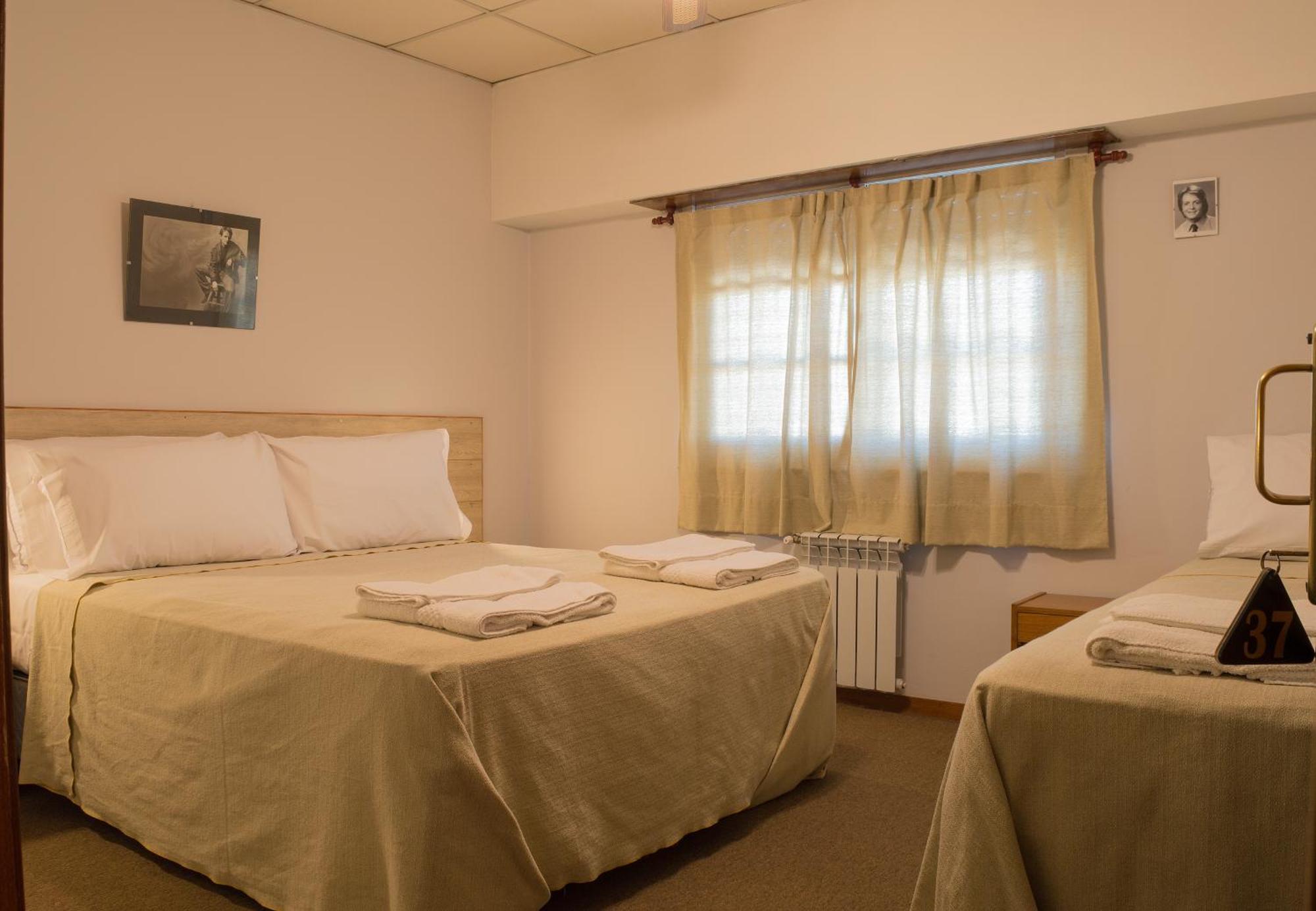 Hotel De Cine Las Golondrinas Villa Gesell Dış mekan fotoğraf