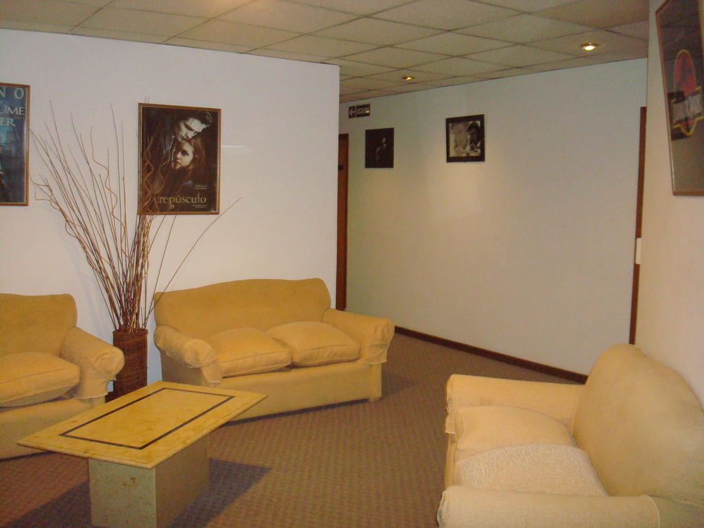 Hotel De Cine Las Golondrinas Villa Gesell Dış mekan fotoğraf